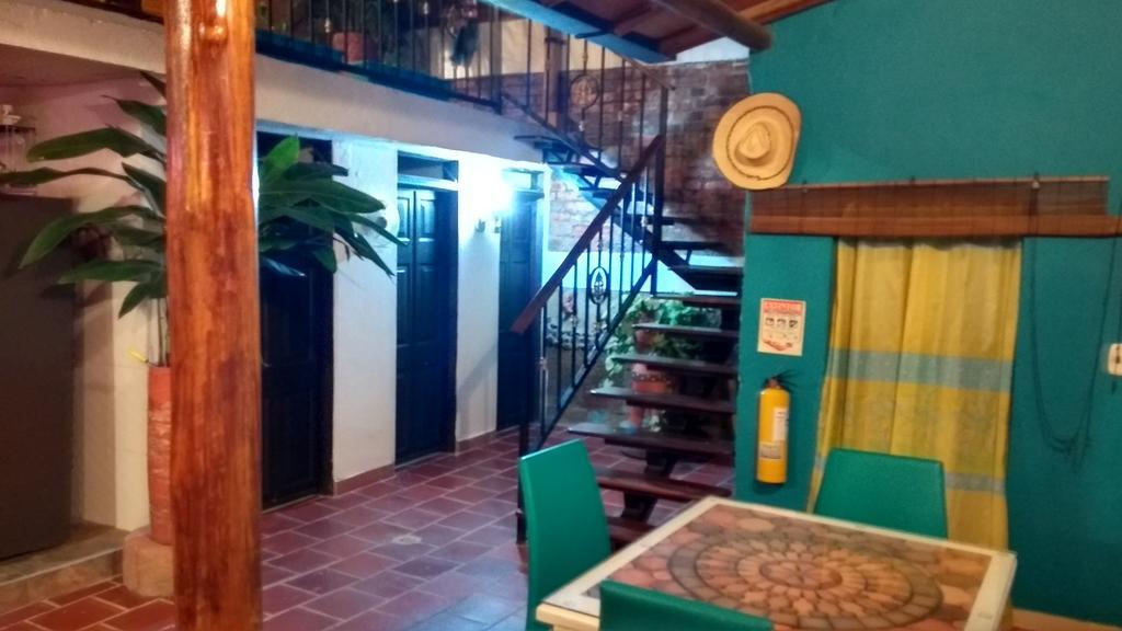 Casa Rome Hostel San Gil Kültér fotó